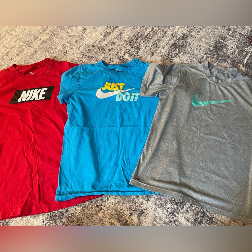 Boys Nike Shirt Lot - Size XL 14/16